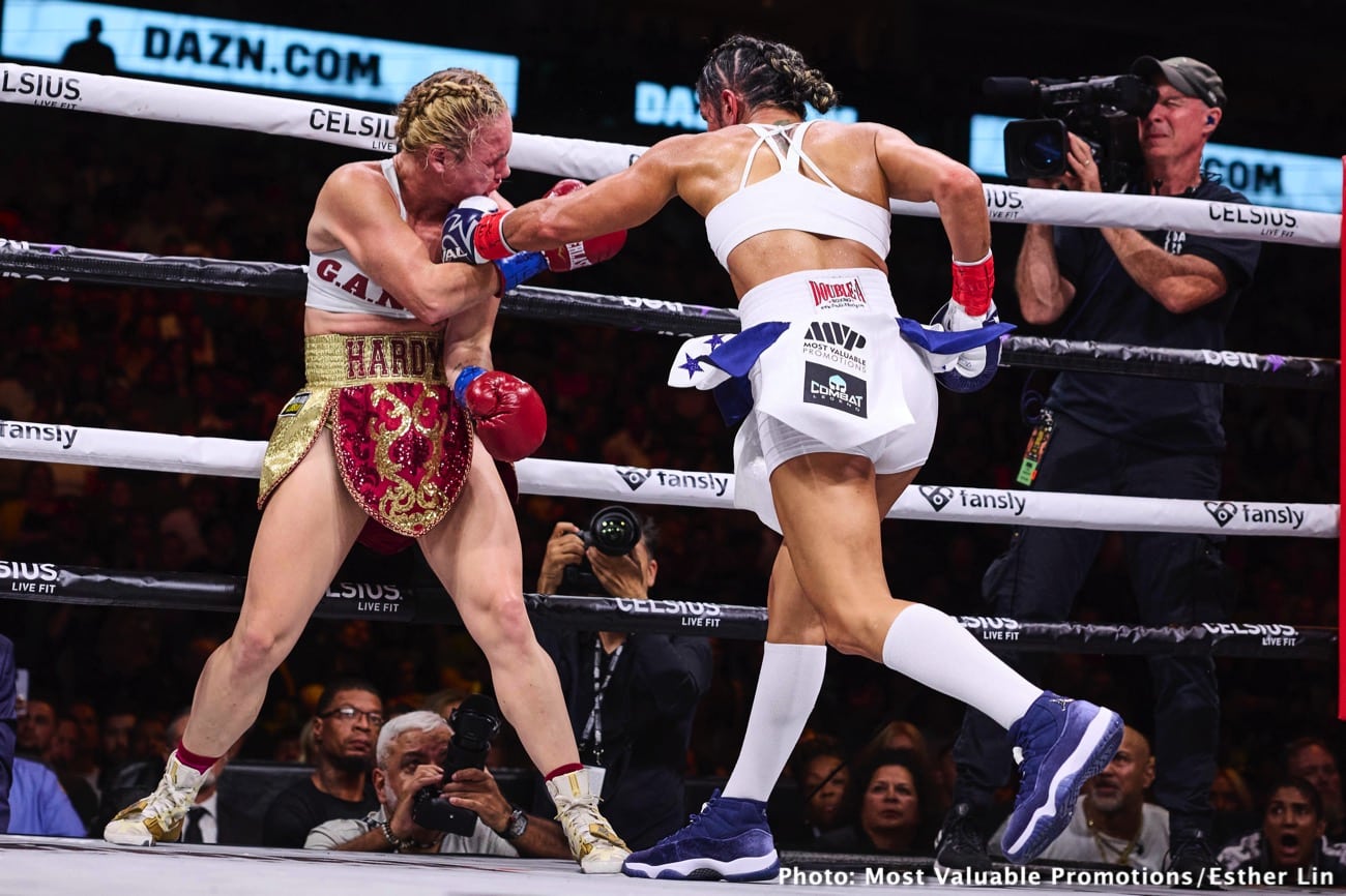 Boxing photo: Amanda Serrano, Heather Hardy image Amanda Serrano Defeats Heather Hardy In Rematch - Boxing results