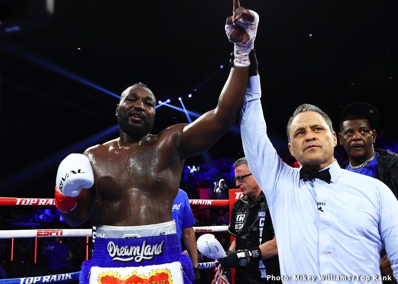 Boxing photo: Andriy Rudenko, Efe Ajagbe, Jared Anderson image Efe Ajagba Gets DQ Victory - Boxing Results