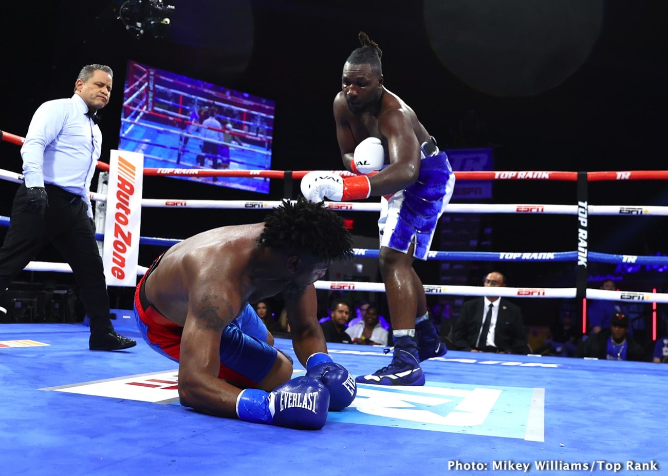 Boxing photo: Andriy Rudenko, Efe Ajagbe, Jared Anderson image Efe Ajagba Gets DQ Victory - Boxing Results