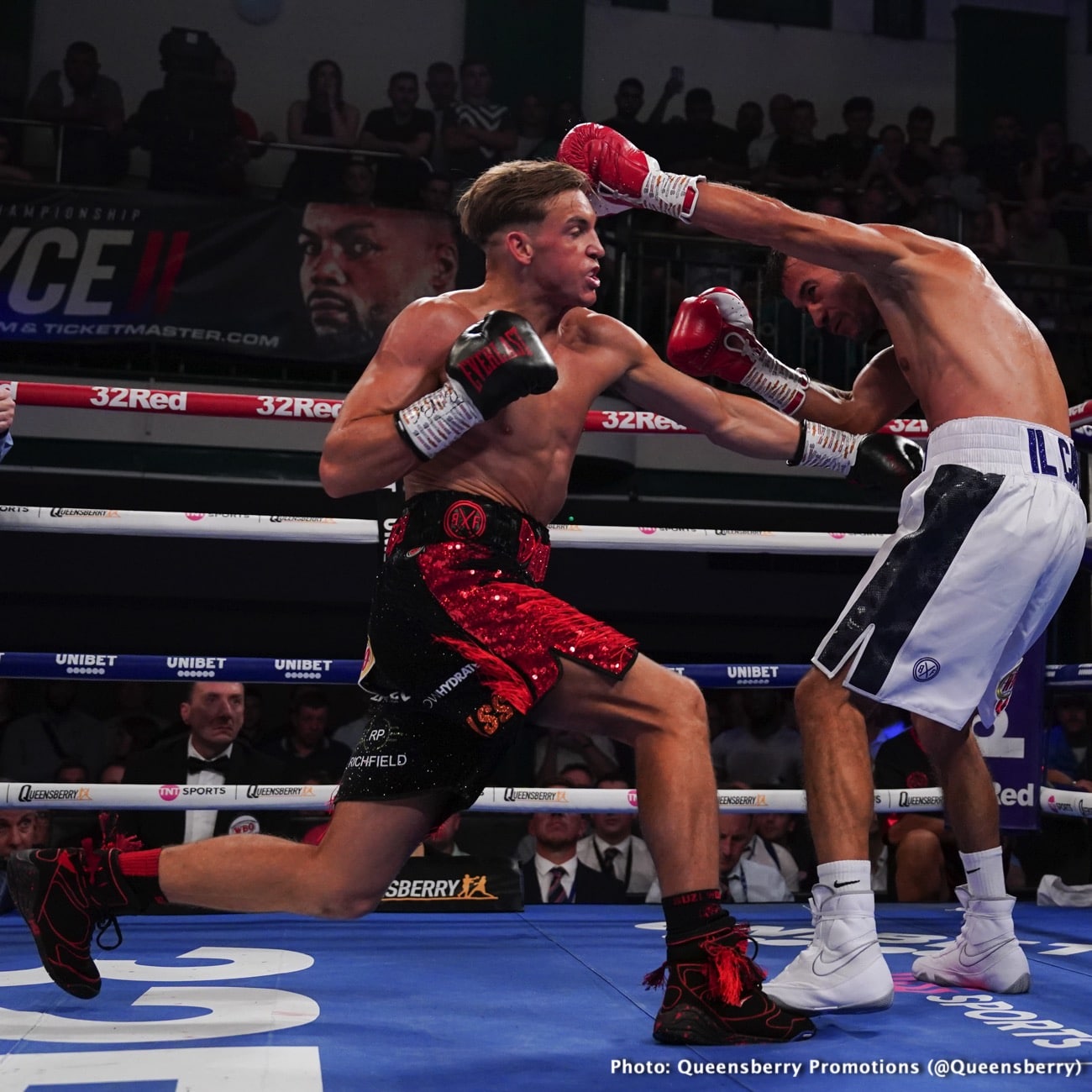 Boxing photo: Dennis McCann, Ionut Baluta image Bloody Hell! Dennis McCann-Ionut Baluta War Ends A Technical Draw Due To Horrific Cut