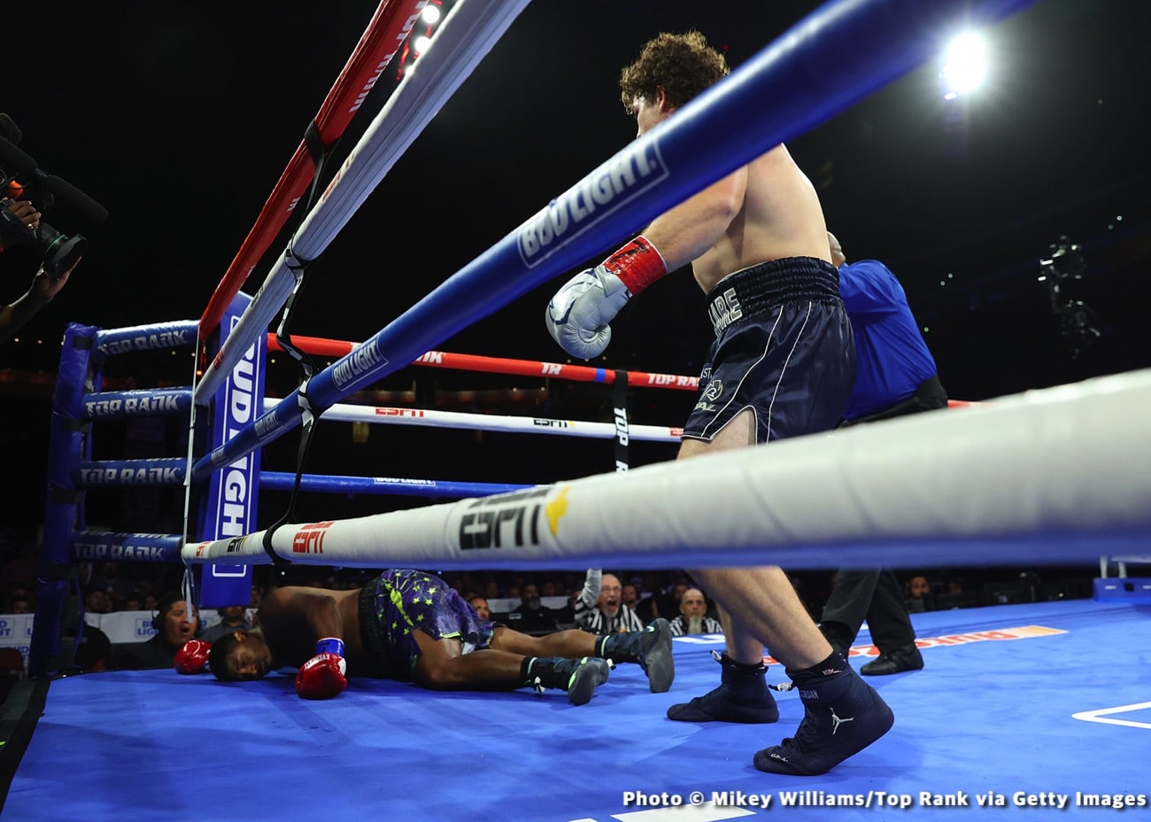 Boxing photo: Emanuel Navarrete, Óscar Valdez, Richard Torrez Jr. image Boxing Tonight: Navarrete vs. Valdez – Live Results