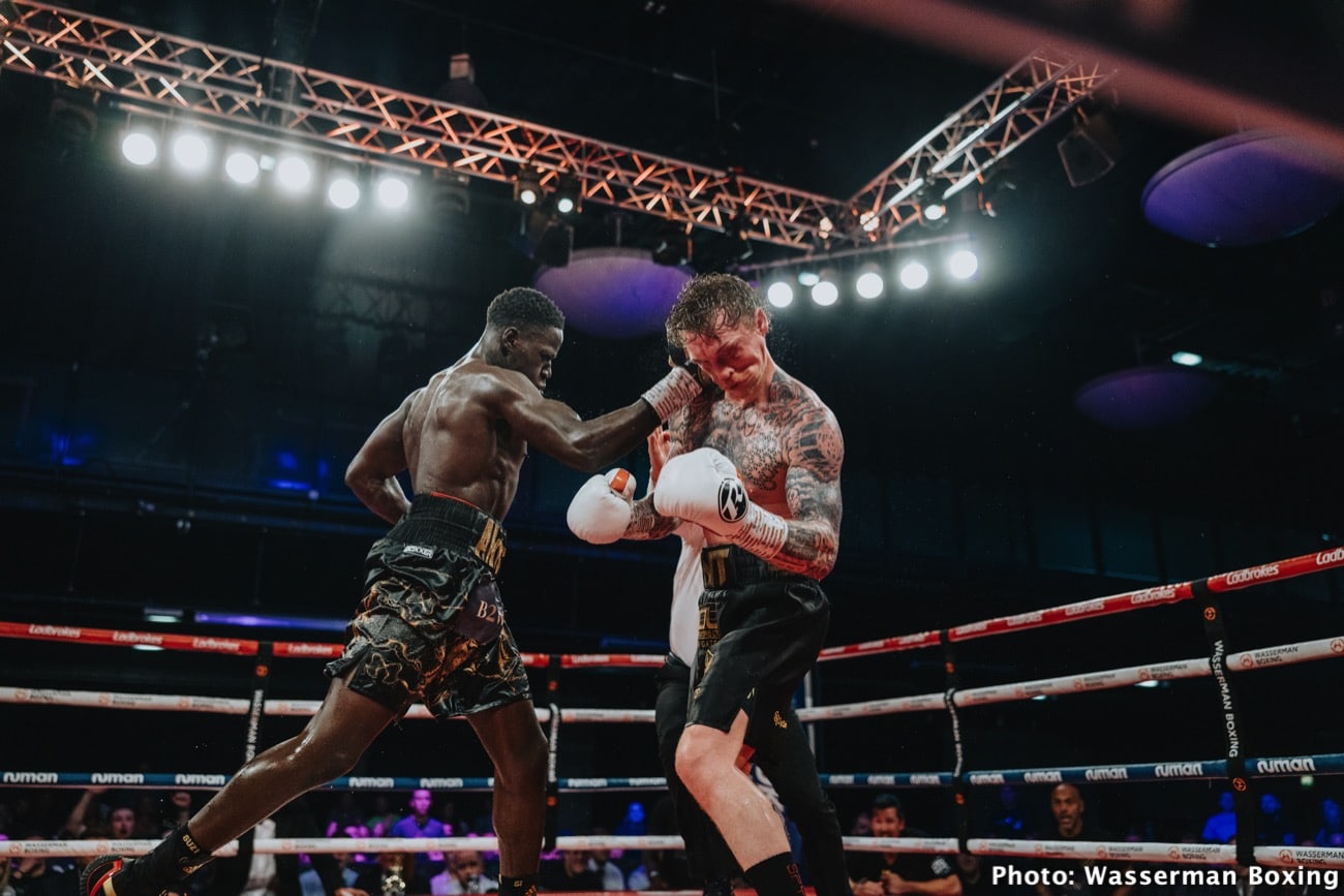 Arthur climbs off canvas to stop Suarez in dramatic IBO clash - Boxing Results