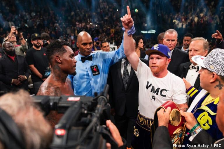 Canelo's Reign on Thin Ice? Benavidez and Morrell Lurking in the Super Middleweight Shadows