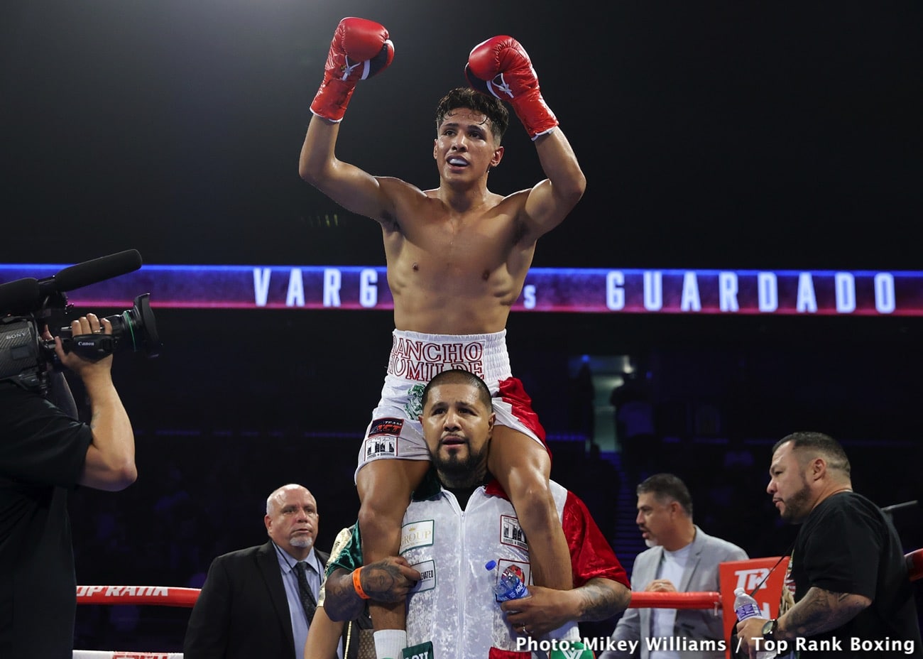 Boxing photo: Joet Gonzalez, Luis Alberto Lopez, Xander Zayas image Boxing Tonight: Lopez vs. Gonzalez – Live Results