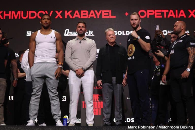 Photo: Malignaggi drops bomb: Wallin needs KO to win, Judges favor AJ - Wilder Mega-fight Malignaggi drops bomb: Wallin needs KO to win, Judges favor AJ - Wilder Mega-fight