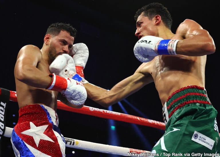 Rafael Espinoza Dethrones Robeisy Ramirez, Zayas KOs Fortea - Boxing Results
