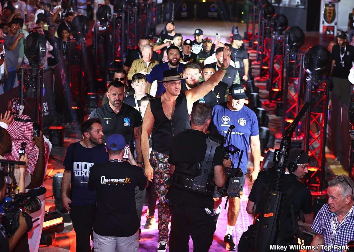 Fury's Desperation: Mind Games Signal Fear Ahead of Usyk