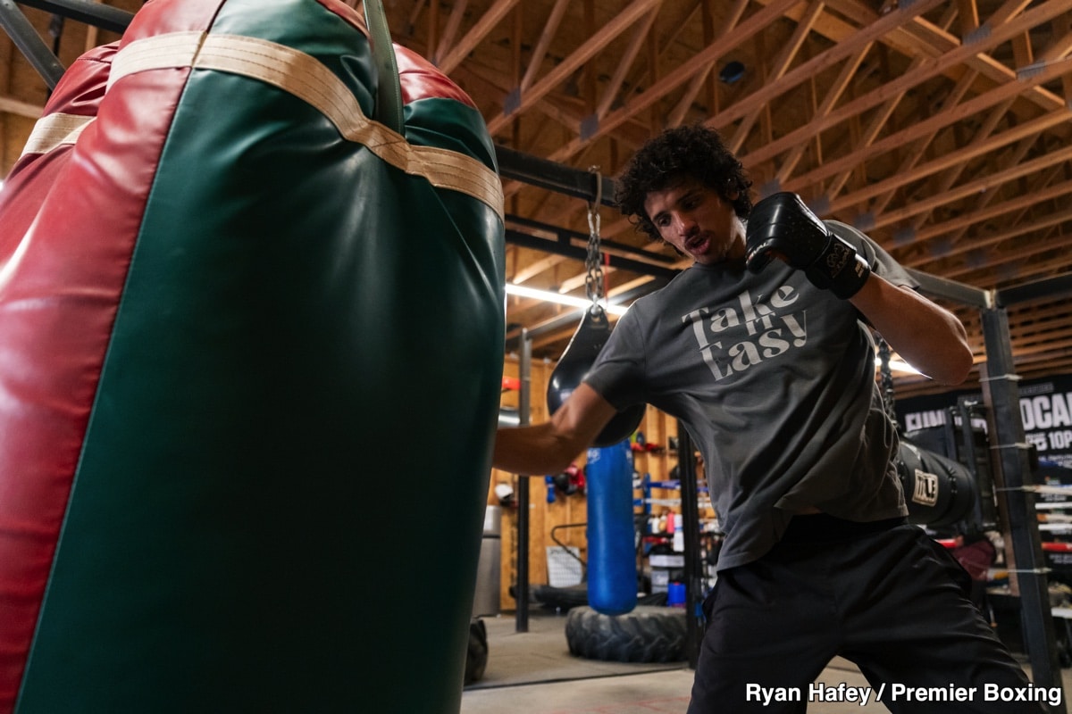 Sebastian Fundora's Return: Can 'The Towering Inferno' Silence Doubters and Defend His Titles Against Chordale Booker?