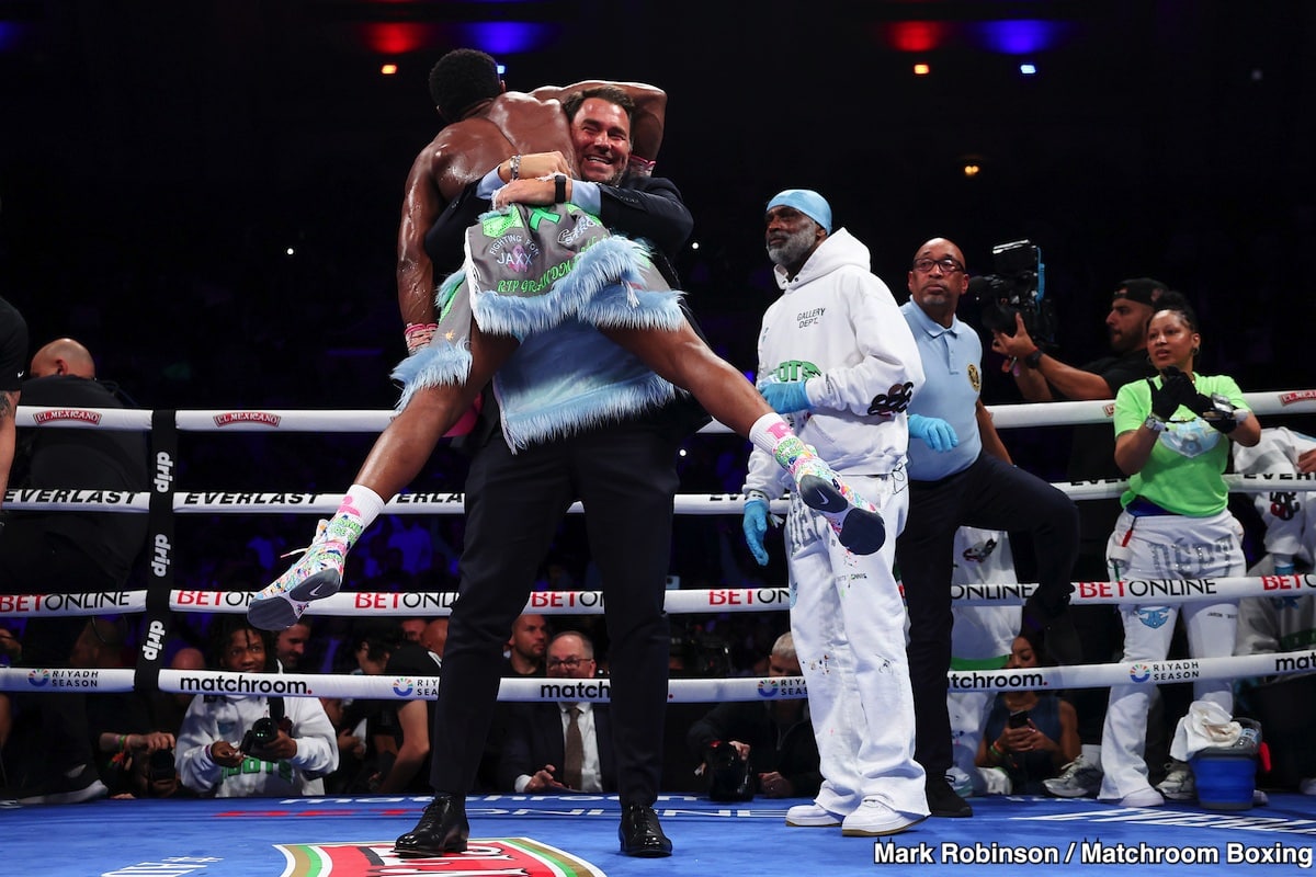 'Like a Cat with a Mouse': Ennis Toyed with Stanionis Before Sixth-Round Stoppage in Unification