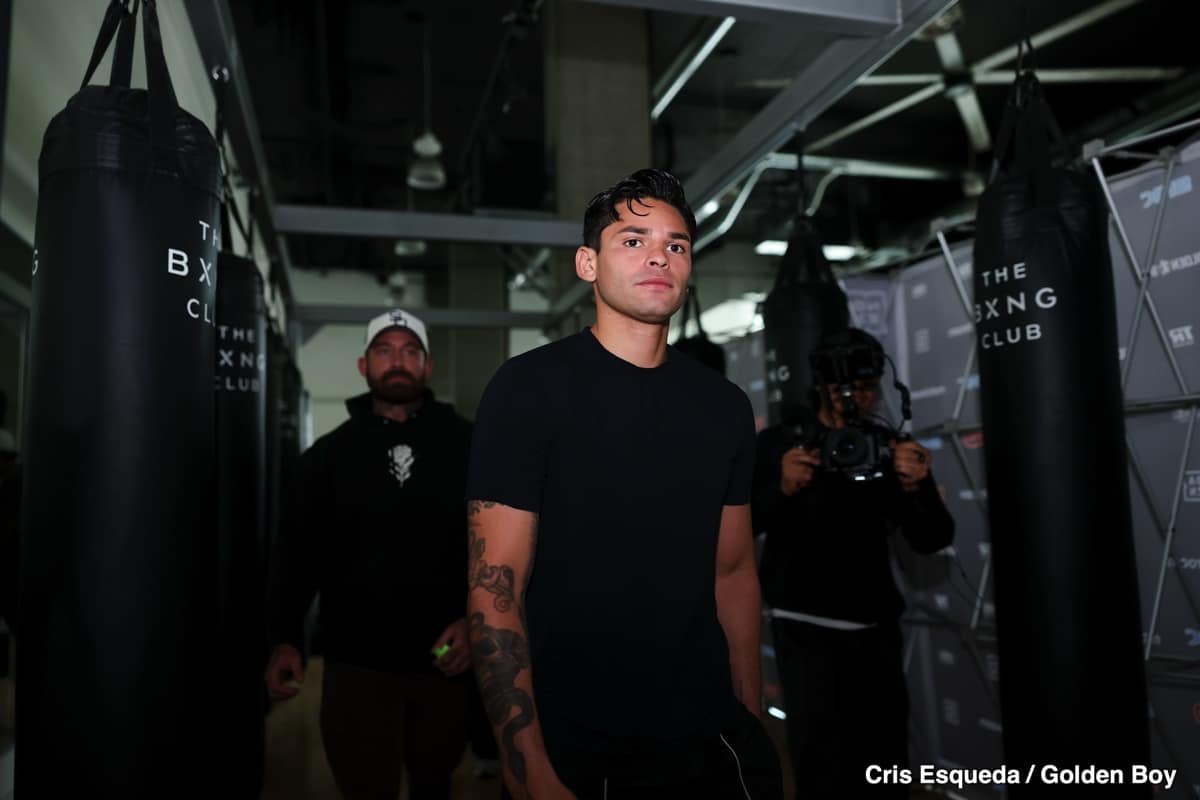 Kingry and 'Rolly' Fight for WBA 'Regular' Title in Unexpected Move