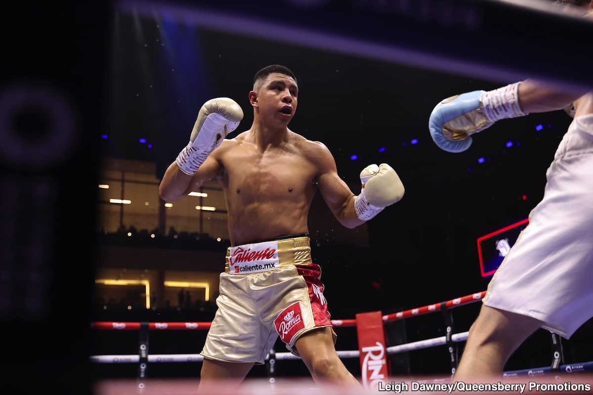 De La Hoya Questions Eddy Reynoso's Camp After Munguia's Positive PED Test