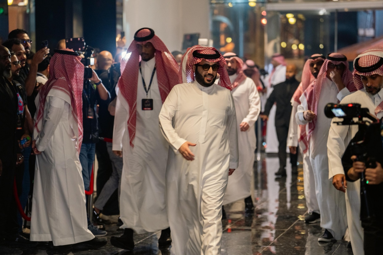 Turki Alalshikh Confirms Canelo's February Fight: Hamzah Sheeraz or Chris Eubank Jr. Named as Opponents
