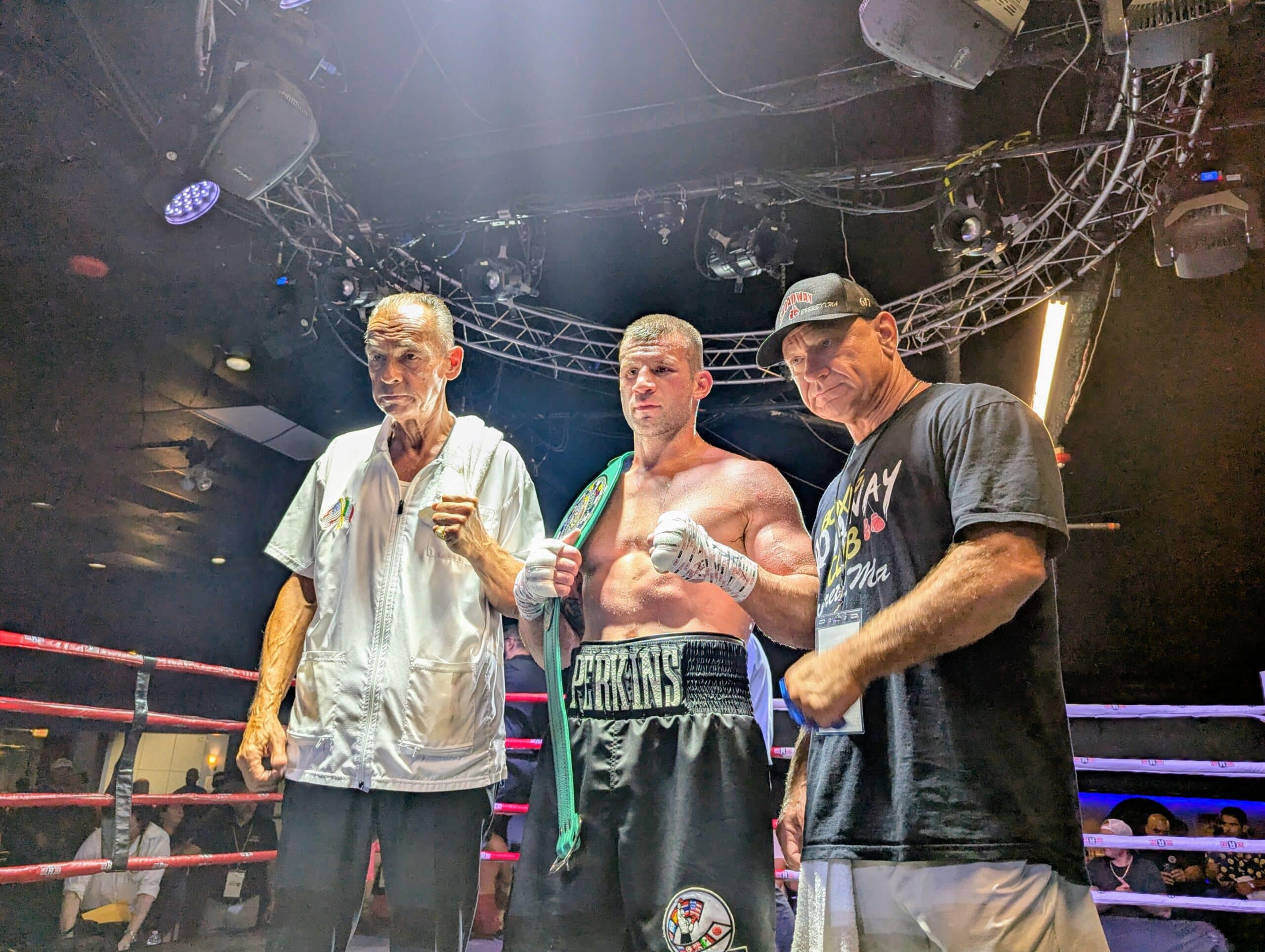 James Perkins Beats Anthony Andreozzi - Wins WBC U.S. Silver Light Heavyweight Title