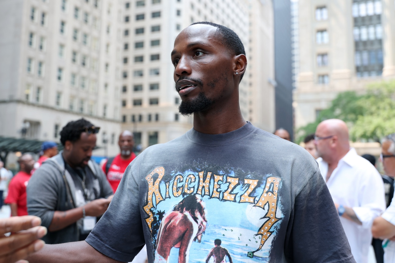 Kenneth Sims' Breakout Moment: Can He Conquer Oscar Duarte in Chicago?