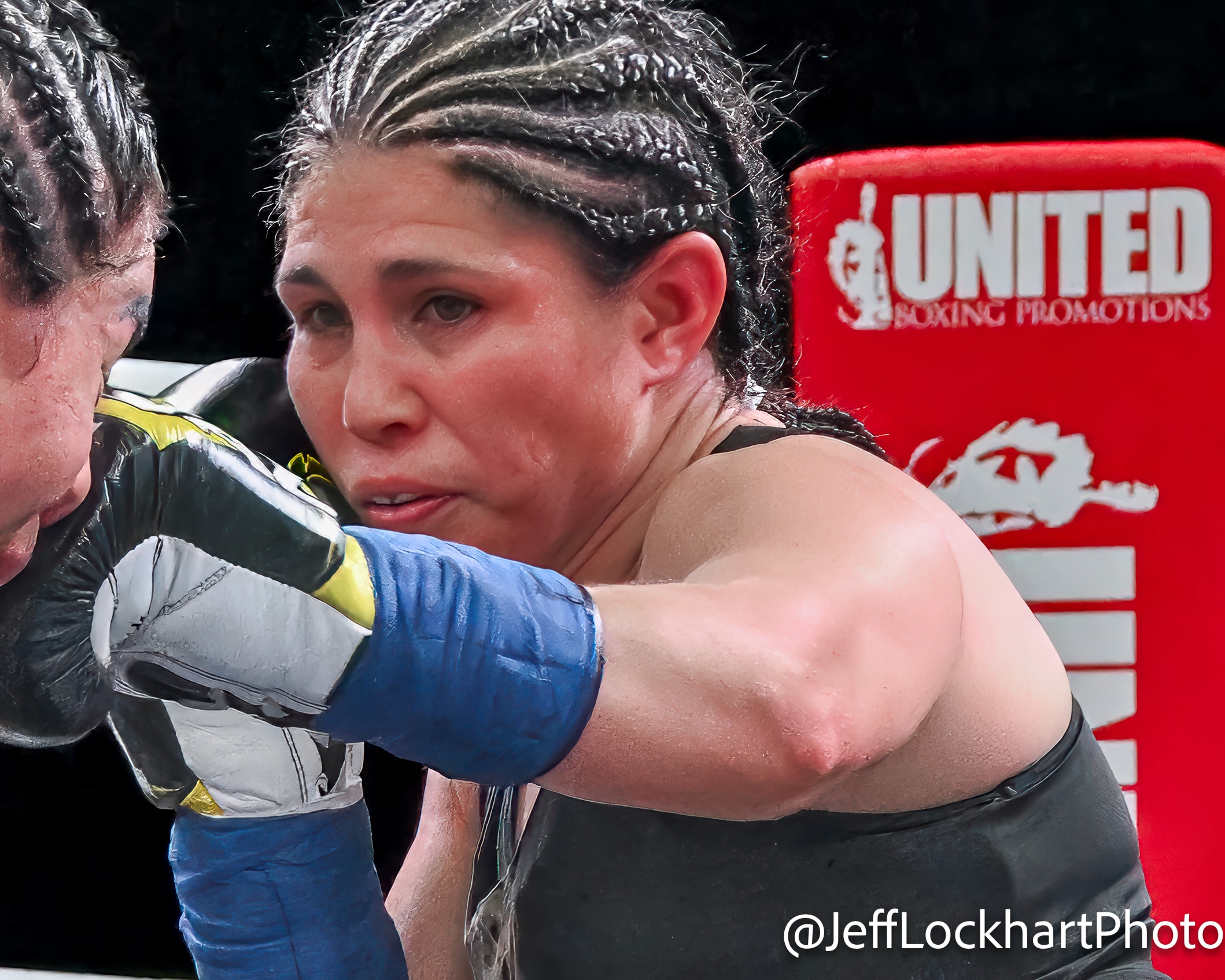 ‘La Cobrita’ Perez Still Punching