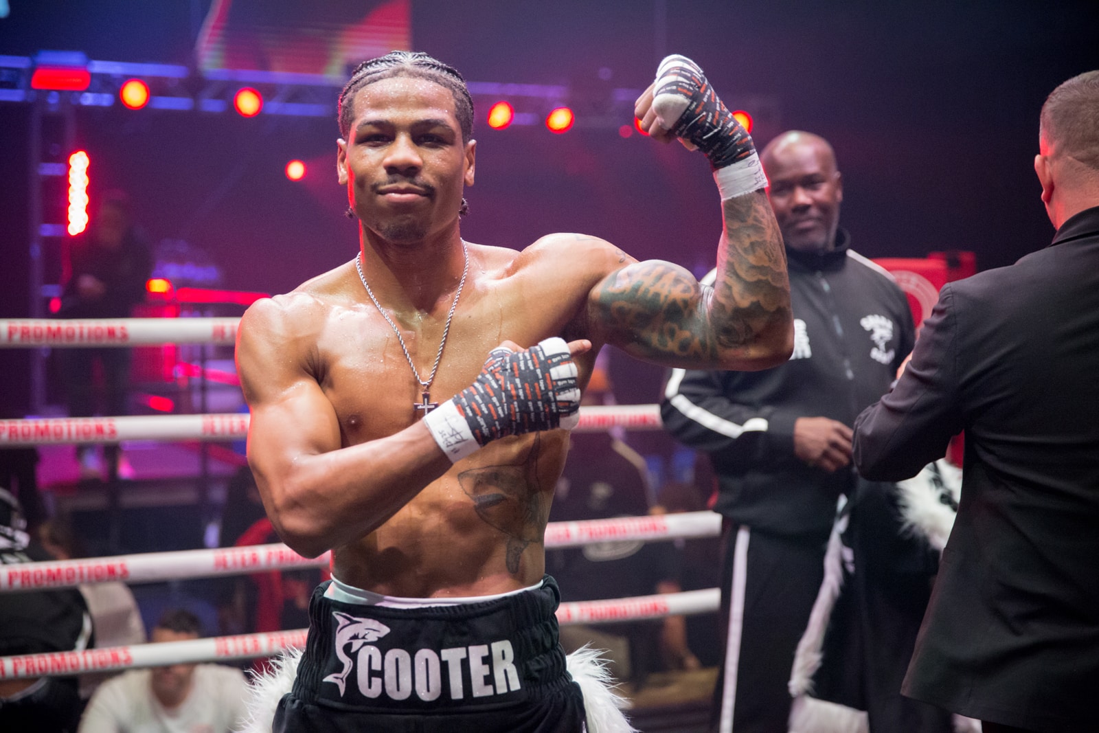 Deric “Scooter” Davis Shines on Jeter Promotions Card Full of Prospects, KOs, and upsets – Haney, Rodriguez, Benavidez, Fox, Langer, Turner, Photos, More!
