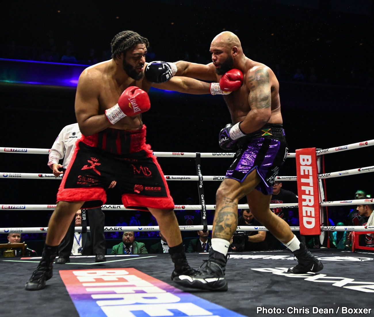Jeamie TKV Edges Clarke In Wild British Heavyweight War - boxing Results