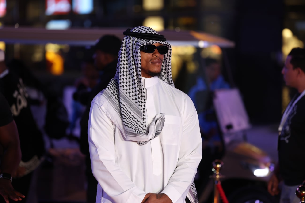 Yarde: “I’ve Already Won” as a Skeletal, Drained Benavidez Arrives in Riyadh Looking Nothing Like a Champion