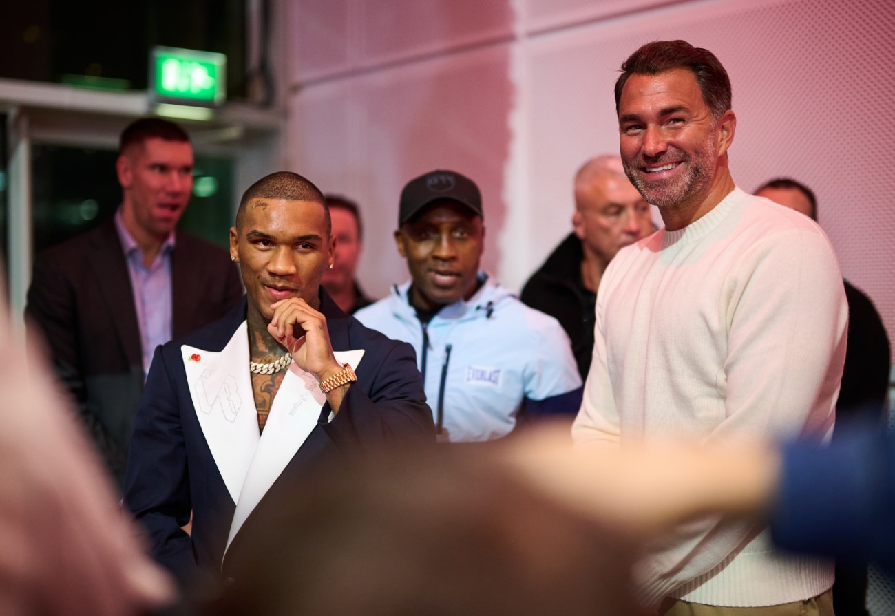 Hearn: “No One Talks About the Size Difference” — Benn’s 5'8 Frame Looks Dwarfed by Eubank Jr. at Face-Off