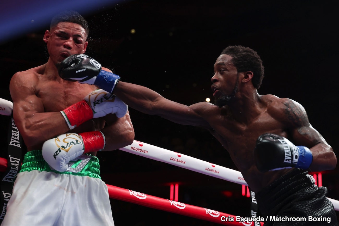 Keyshawn Davis Ends It Late - Boxing Results