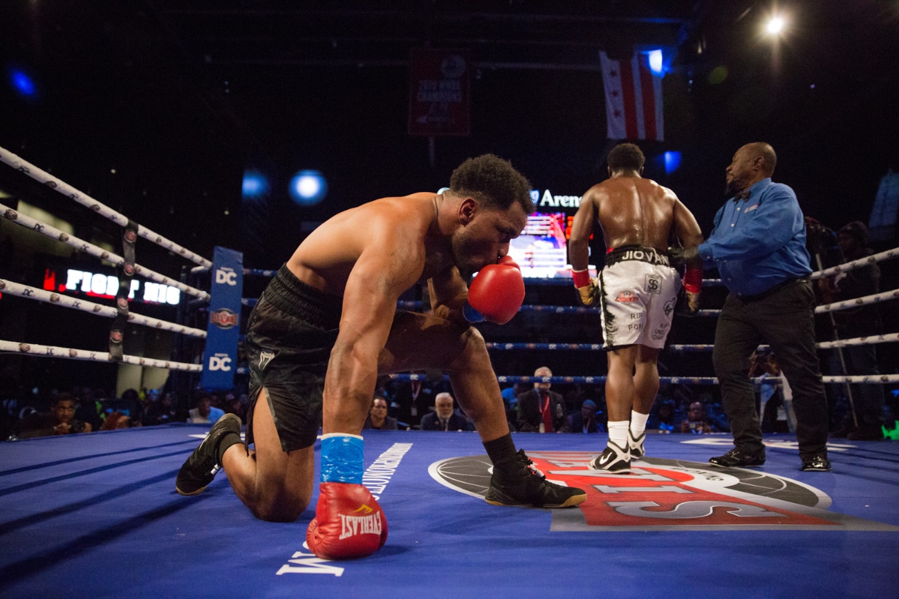 Photo Recap: Greg Outlaw tops Lee in DC; Rosado Upsets Glenn