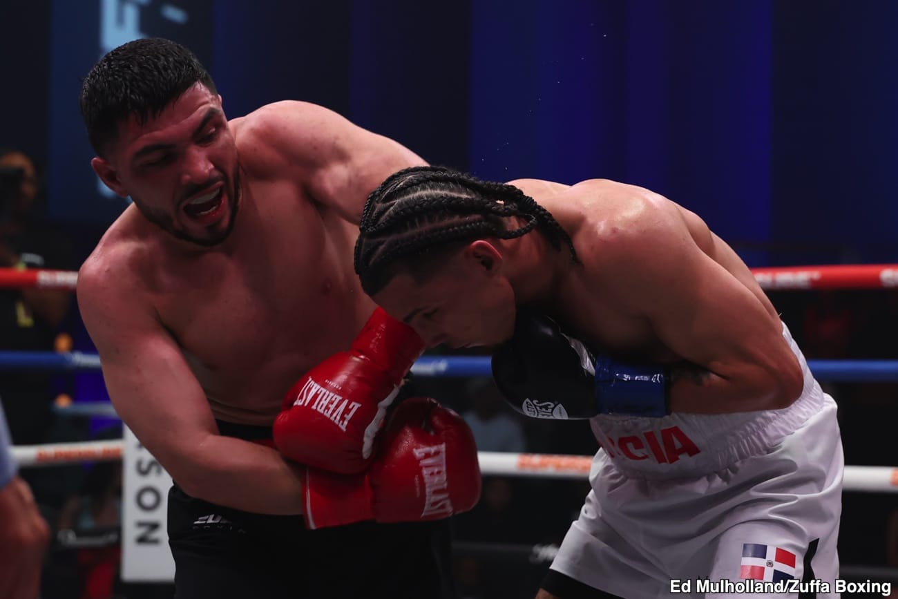 Andres Cortes Stays Perfect with Tactical Win Over Eridson Garcia