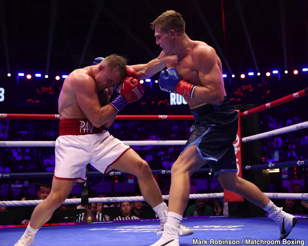 Jacob Bank Shuts Out Pawel August Over Eight Rounds