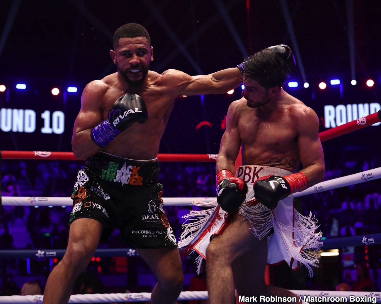 Josh Kelly Keeps Belt As Agyarko Pushes Him Hard