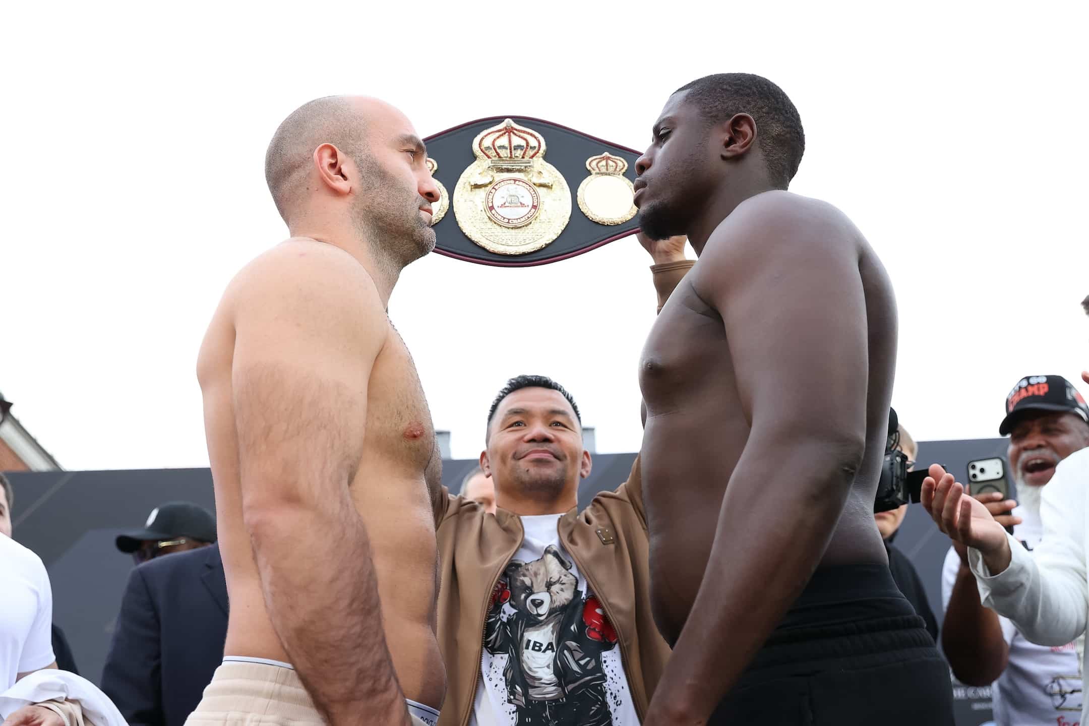 Murat Gassiev Gives Away 28 Pounds to Peter Kadiru Before Title Fight