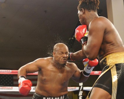 Lundy dominates Olusegun; Kielczweski stops Soto