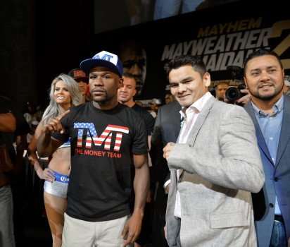 Left-Hook Lounge Mailbag: Floyd Mayweather's "Questionable" Past?, Maidana Glove Controversy, & Rigondeaux's