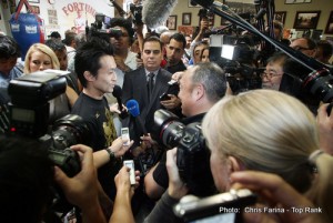Donaire_Rios media day_121010_003a
