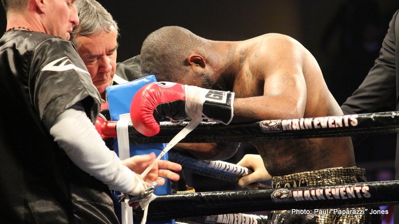 Kovalev Grinds Down Agnew; Warns Light Heavyweight Division to "Stay in Shape!"