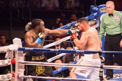 Stiverne stops Arreola in classic heavyweight battle