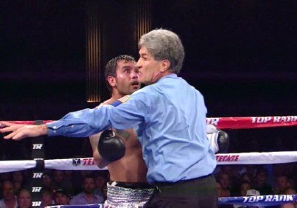 Rios wins DQ over Chaves; Jesse Vargas hands Anton Novikov his 1st loss; Kovalev KOs Caparello