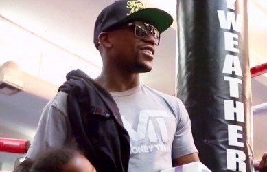 Mayweather will have an asterisk even if he beats Pacquiao now, says Jones Jr