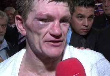 Senchenko ends Hatton's comeback; Guerrero defeats Berto; Thurman beats Quintana