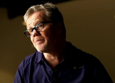 Freddie Roach "Khan Hasn't The Balls For Mayweather Or Pacquiao"