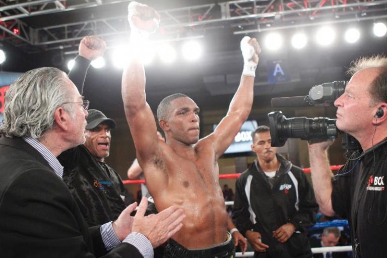 Photo: Shaw: Tureano Johnson robbed in Curtis Stevens bout - Shaw demands immediate rematch Shaw: Tureano Johnson robbed in Curtis Stevens bout - Shaw demands immediate rematch